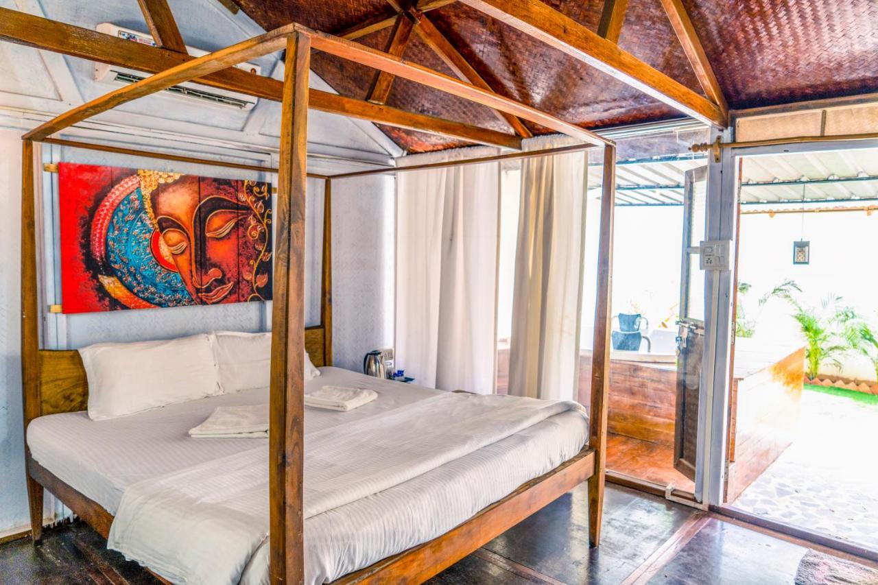 Village Susegat Beach Resort Морджим Экстерьер фото