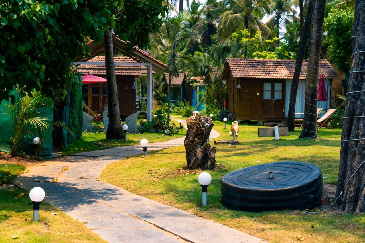 Village Susegat Beach Resort Морджим Экстерьер фото