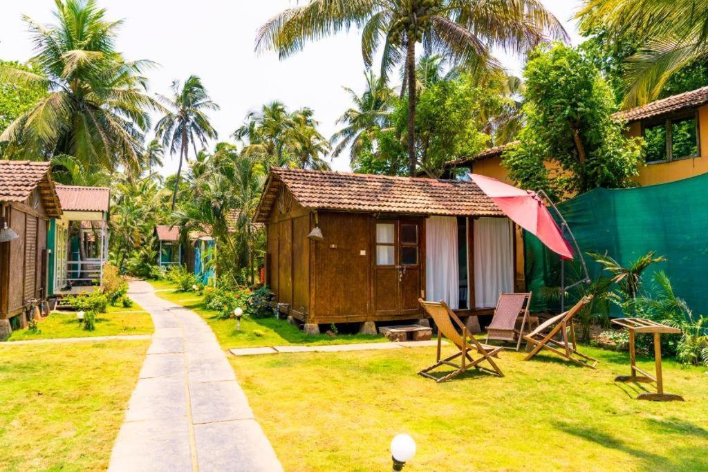 Village Susegat Beach Resort Морджим Экстерьер фото