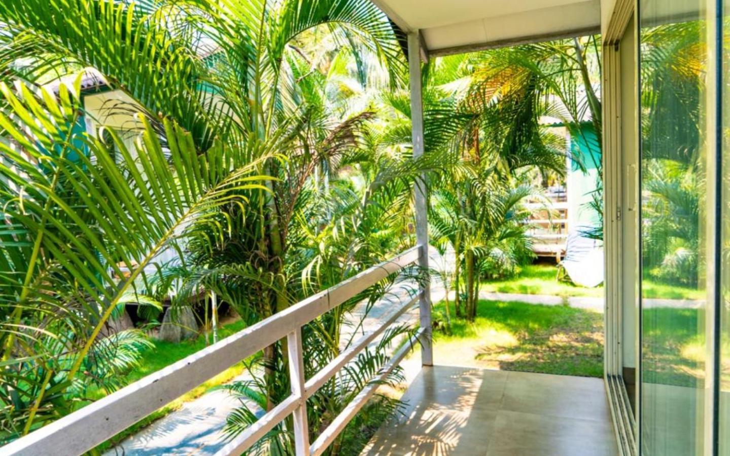 Village Susegat Beach Resort Морджим Экстерьер фото